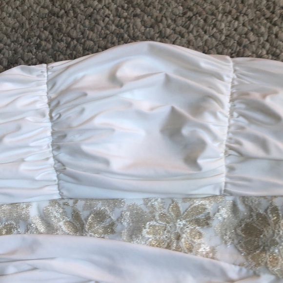 XOXO Fitted White Strapless Dress - Picture 3 of 5